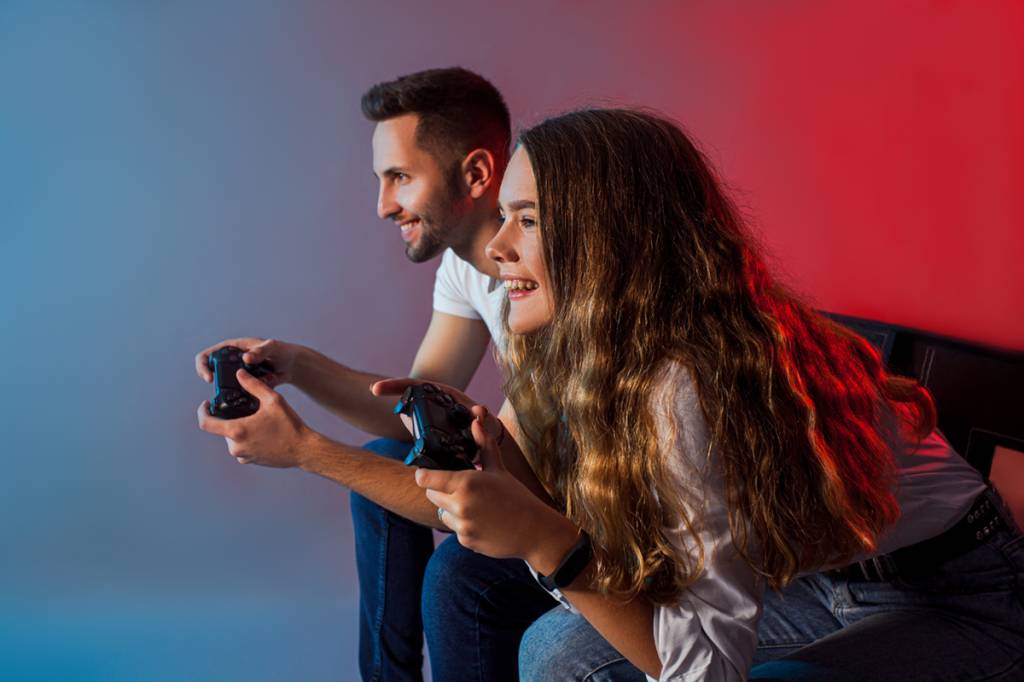 casal joga video game